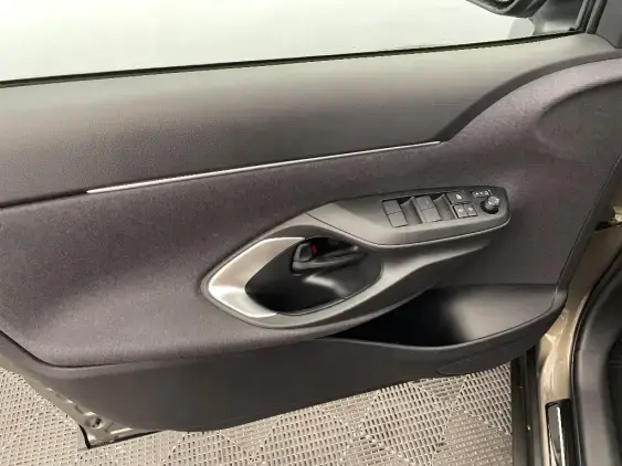 TOYOTA YARIS CROSS I - voiture d'occasion - Photo 19