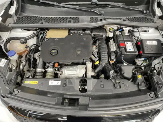 PEUGEOT 2008 II - voiture d'occasion - Photo 21