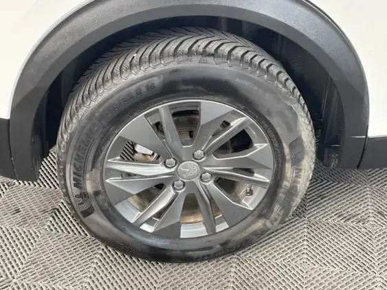 PEUGEOT 2008 II - voiture d'occasion - Photo 25