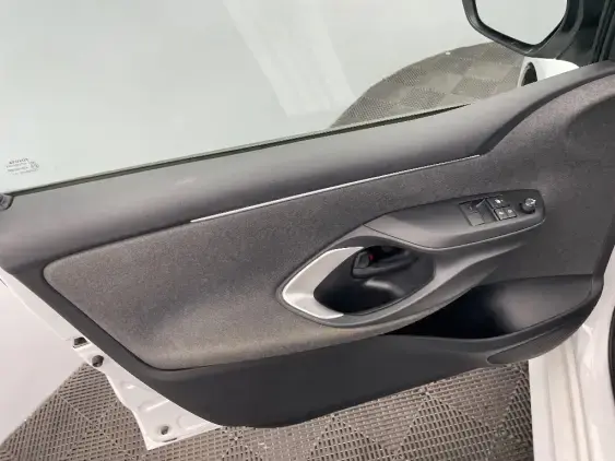 TOYOTA YARIS IV - voiture d'occasion - Photo 19