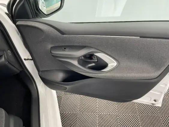 TOYOTA YARIS IV - voiture d'occasion - Photo 20
