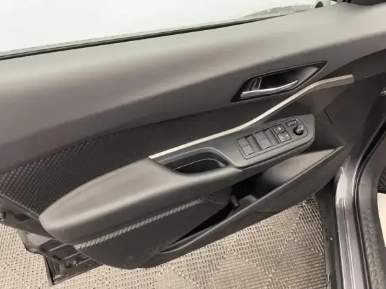 TOYOTA C-HR - voiture d'occasion - Photo 19