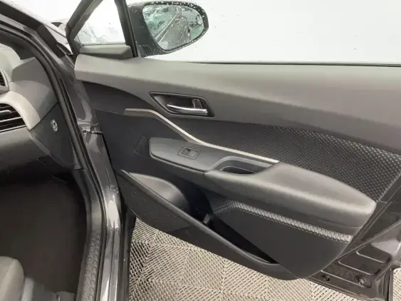 TOYOTA C-HR - voiture d'occasion - Photo 20