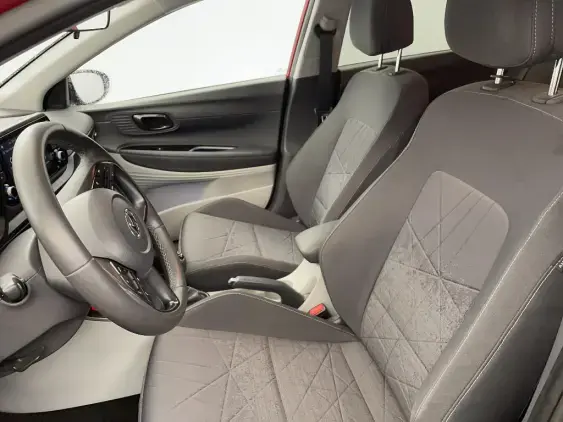 HYUNDAI BAYON - voiture d'occasion - Photo 18