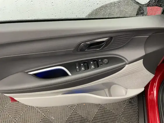 HYUNDAI BAYON - voiture d'occasion - Photo 19