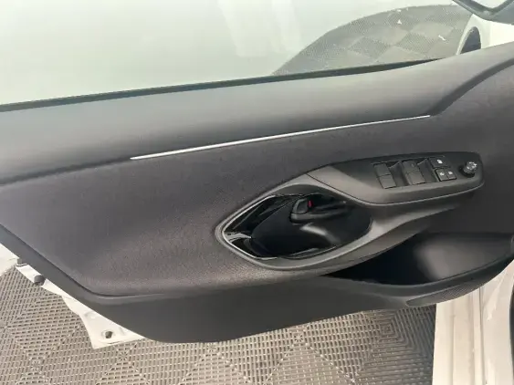 TOYOTA YARIS IV - voiture d'occasion - Photo 19