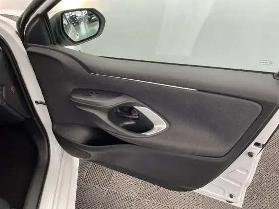 TOYOTA YARIS IV - voiture d'occasion - Photo 20