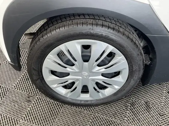 TOYOTA AYGO X - voiture d'occasion - Photo 25
