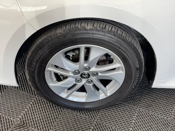 TOYOTA YARIS IV - voiture d'occasion - Photo 23