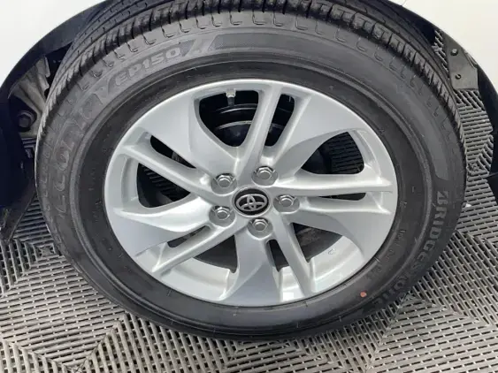 TOYOTA YARIS IV - voiture d'occasion - Photo 24