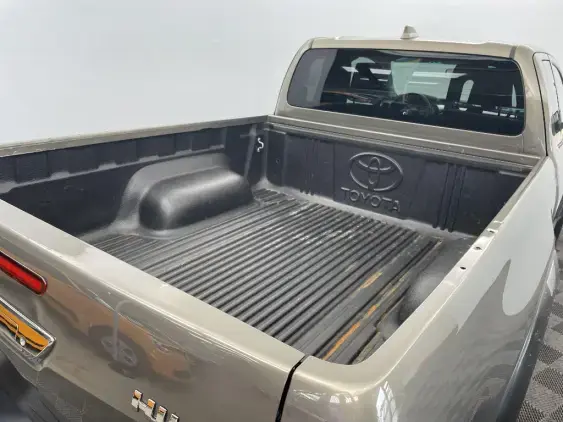 TOYOTA HILUX VIII - voiture d'occasion - Photo 16