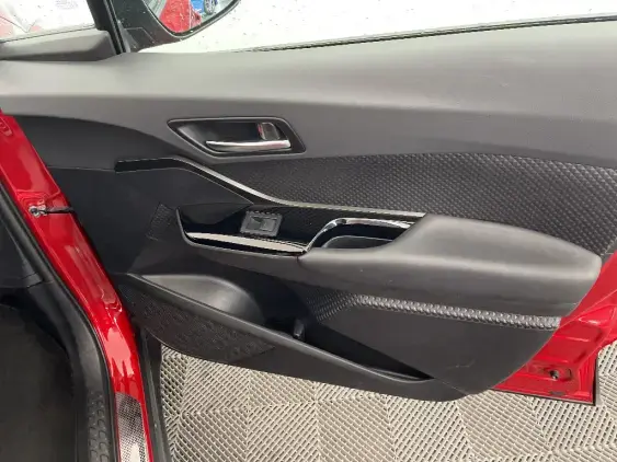 TOYOTA C-HR - voiture d'occasion - Photo 20