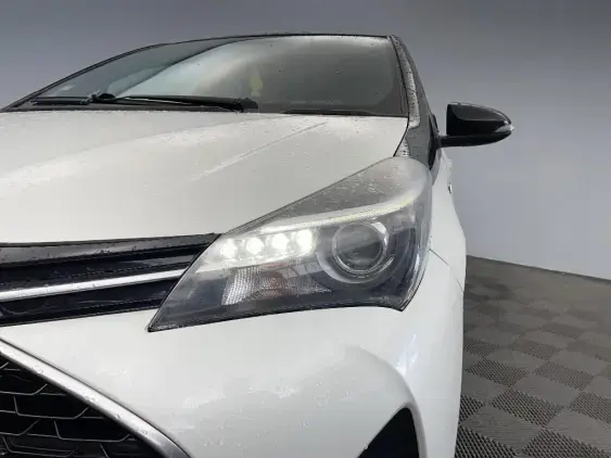 TOYOTA YARIS III - voiture d'occasion - Photo 22