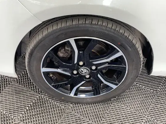 TOYOTA YARIS III - voiture d'occasion - Photo 23