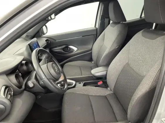 TOYOTA YARIS CROSS I - voiture d'occasion - Photo 18