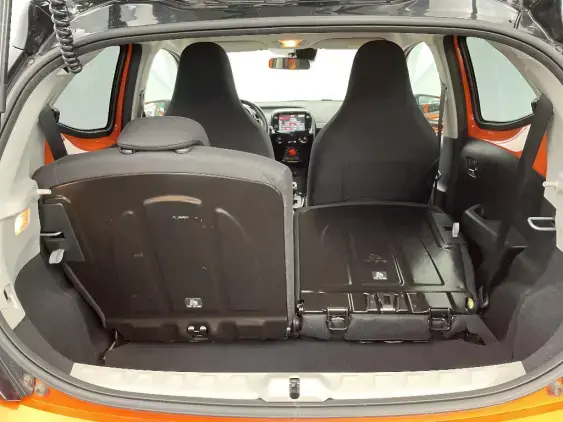 TOYOTA AYGO II - voiture d'occasion - Photo 16