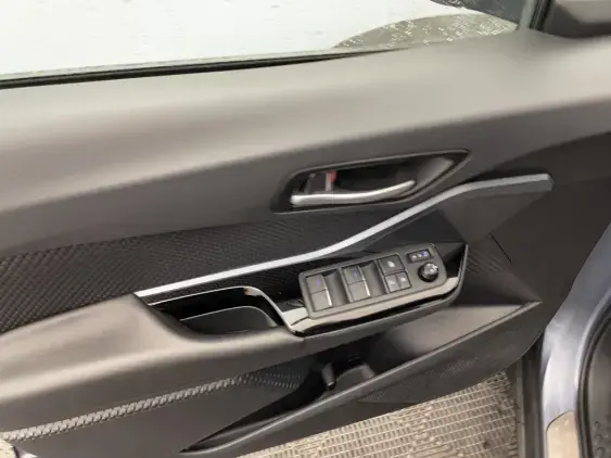 TOYOTA C-HR - voiture d'occasion - Photo 19