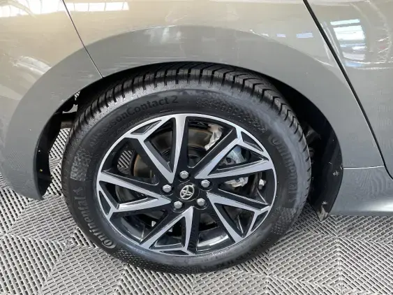 TOYOTA YARIS IV - voiture d'occasion - Photo 25