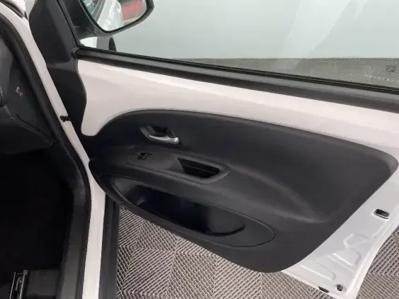 TOYOTA AYGO X - voiture d'occasion - Photo 20