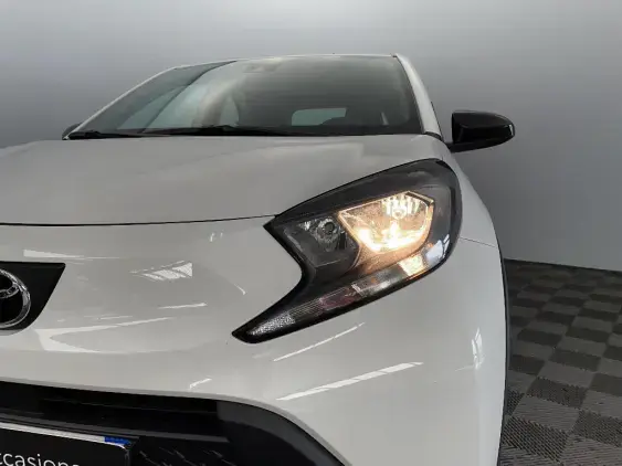 TOYOTA AYGO X - voiture d'occasion - Photo 22
