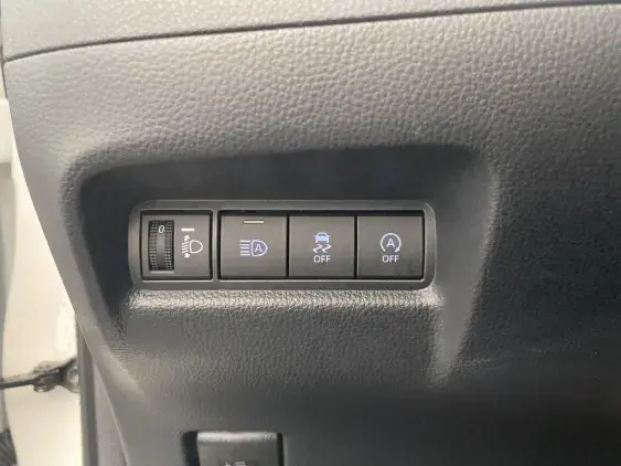 TOYOTA AYGO X - voiture d'occasion - Photo 18