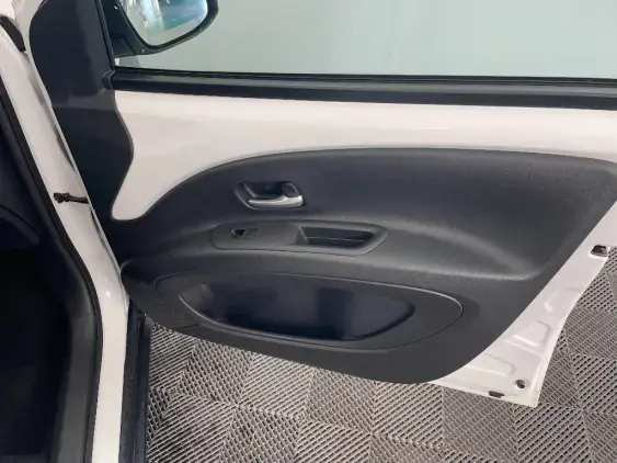 TOYOTA AYGO X - voiture d'occasion - Photo 19