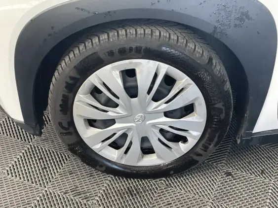 TOYOTA AYGO X - voiture d'occasion - Photo 22