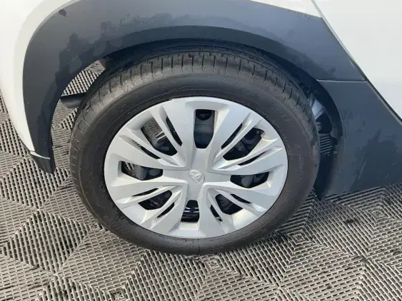 TOYOTA AYGO X - voiture d'occasion - Photo 24