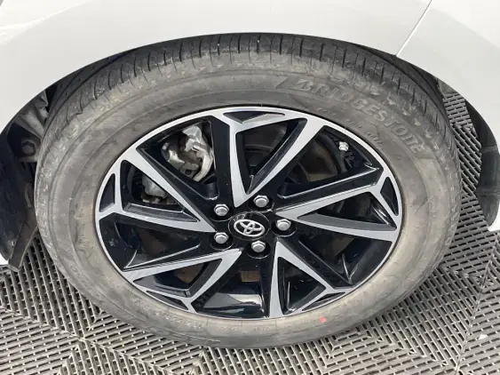 TOYOTA YARIS IV - voiture d'occasion - Photo 24