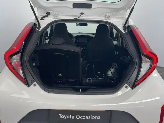 TOYOTA AYGO X - voiture d'occasion - Photo 16