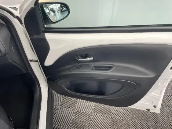 TOYOTA AYGO X - voiture d'occasion - Photo 20