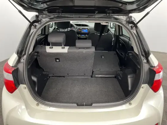 TOYOTA YARIS III - voiture d'occasion - Photo 16