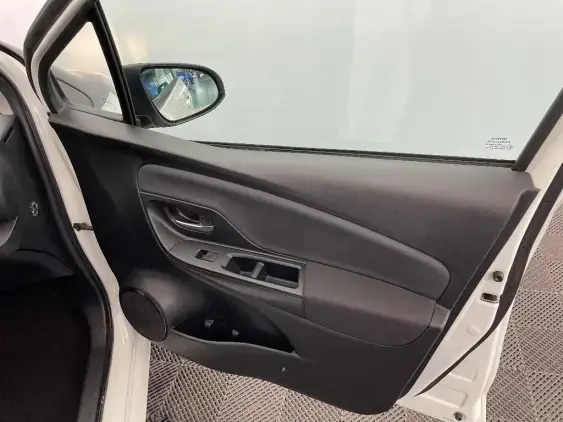 TOYOTA YARIS III - voiture d'occasion - Photo 20