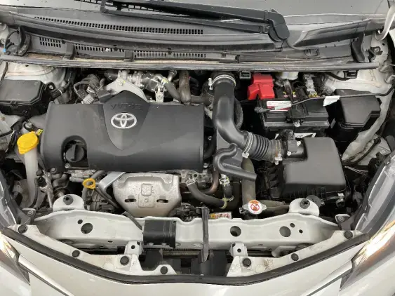 TOYOTA YARIS III - voiture d'occasion - Photo 21