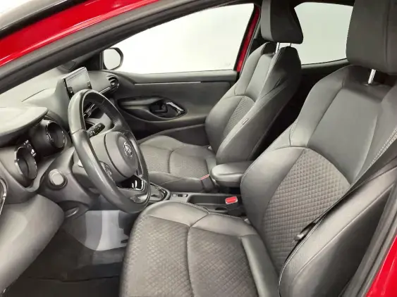 TOYOTA YARIS IV - voiture d'occasion - Photo 18