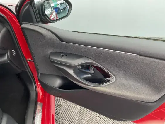 TOYOTA YARIS IV - voiture d'occasion - Photo 20