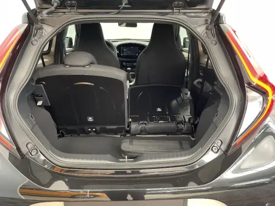 TOYOTA AYGO X - voiture d'occasion - Photo 15