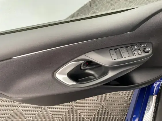 TOYOTA YARIS IV - voiture d'occasion - Photo 19