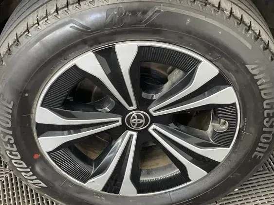 TOYOTA BZ4X - voiture d'occasion - Photo 24