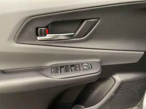 TOYOTA PRIUS V - voiture d'occasion - Photo 19