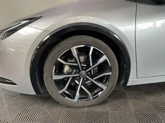 TOYOTA PRIUS V - voiture d'occasion - Photo 23