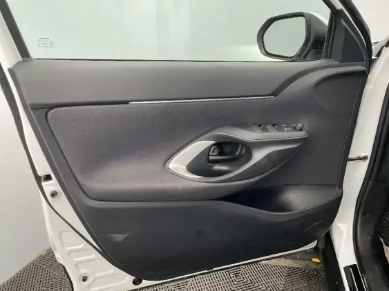 TOYOTA YARIS CROSS I - voiture d'occasion - Photo 19