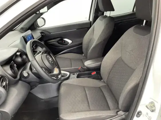 TOYOTA YARIS CROSS I - voiture d'occasion - Photo 18