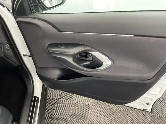TOYOTA YARIS CROSS I - voiture d'occasion - Photo 20
