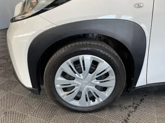 TOYOTA AYGO X - voiture d'occasion - Photo 23