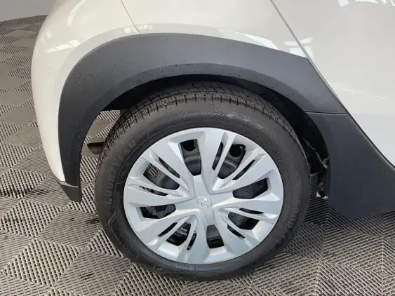 TOYOTA AYGO X - voiture d'occasion - Photo 25