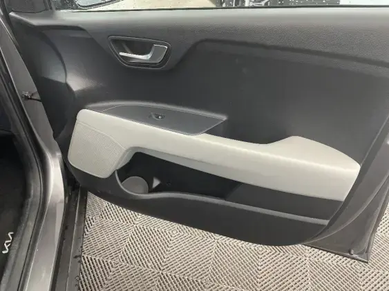 KIA STONIC - voiture d'occasion - Photo 20