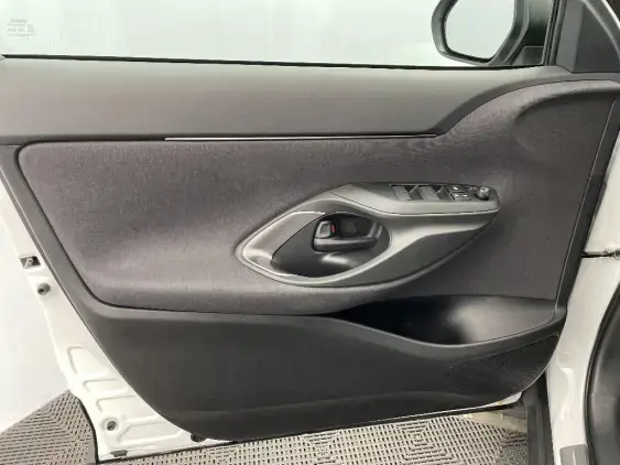 TOYOTA YARIS CROSS I - voiture d'occasion - Photo 19