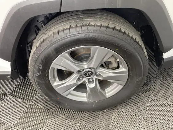TOYOTA RAV4 V - voiture d'occasion - Photo 24