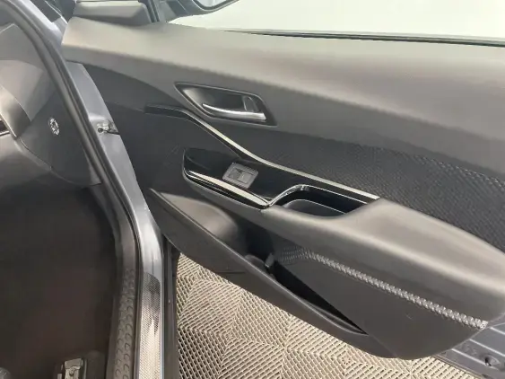 TOYOTA C-HR - voiture d'occasion - Photo 20